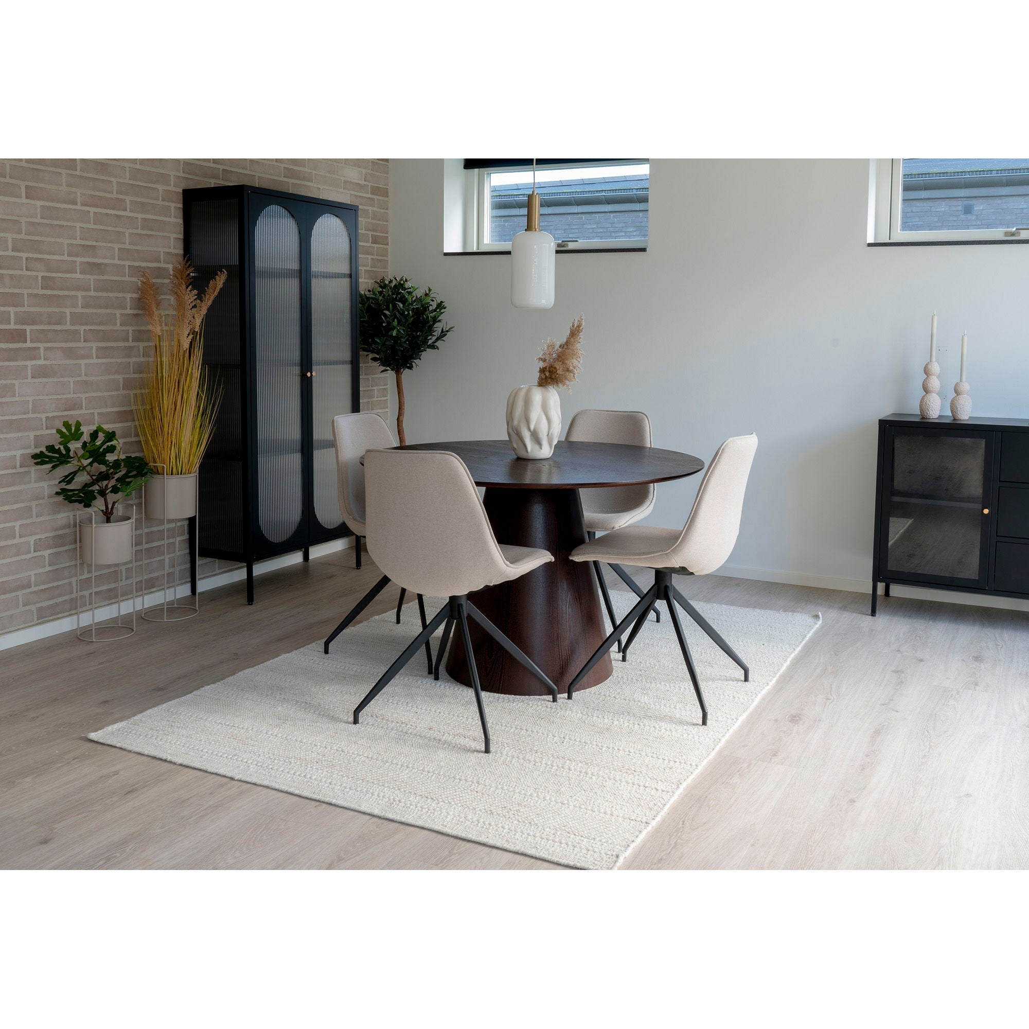 Bolton Dining Table - Casaneu
