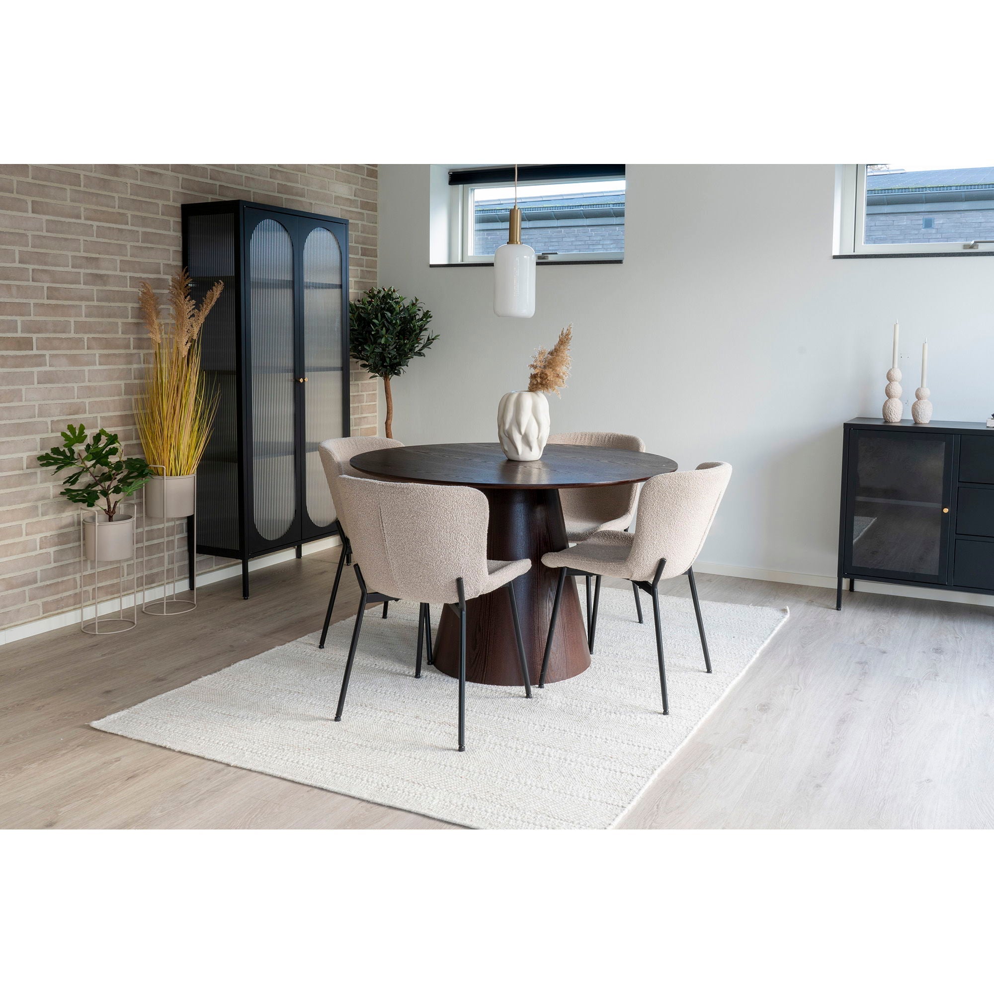 Bolton Dining Table - Casaneu