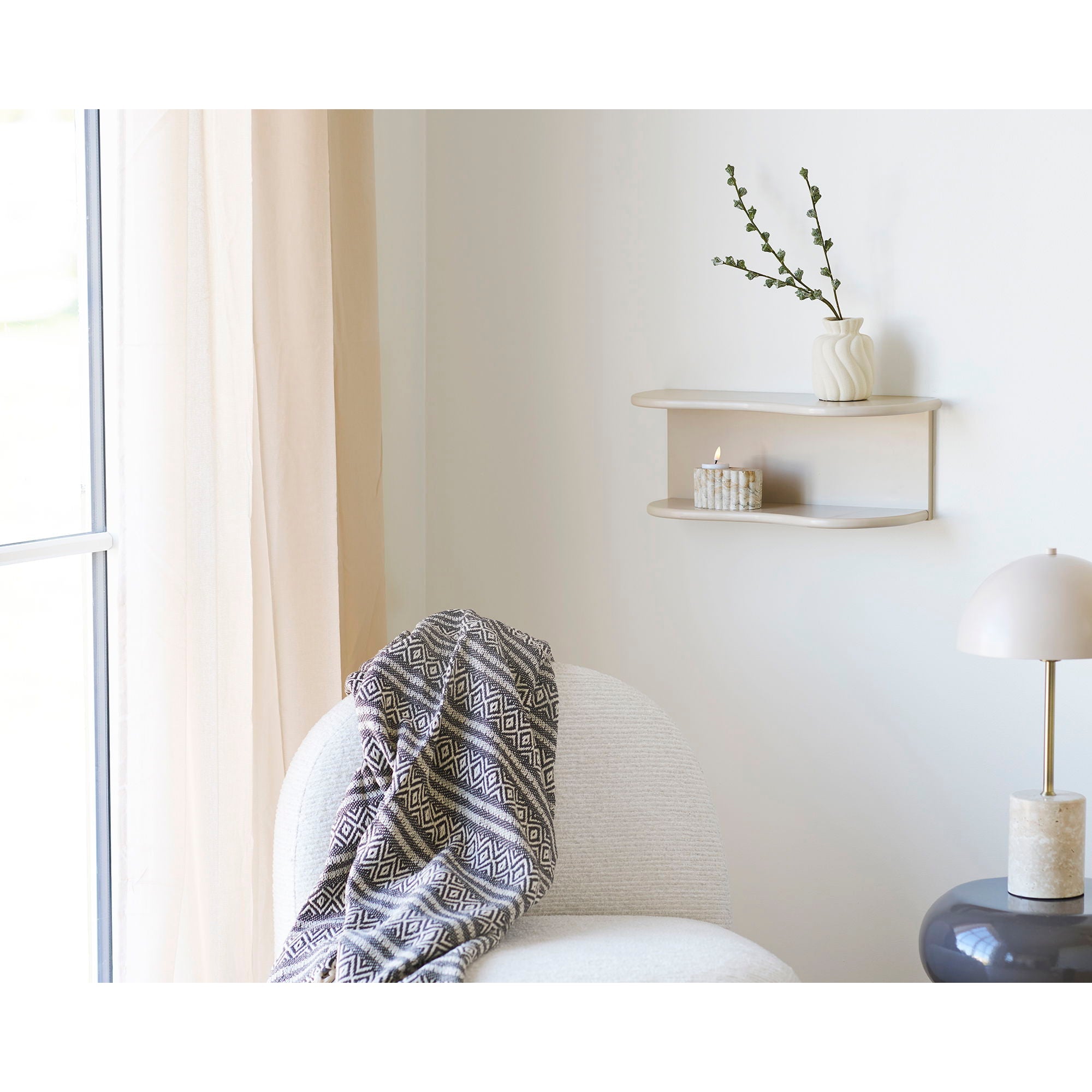 Botta Wall Shelf - Casaneu