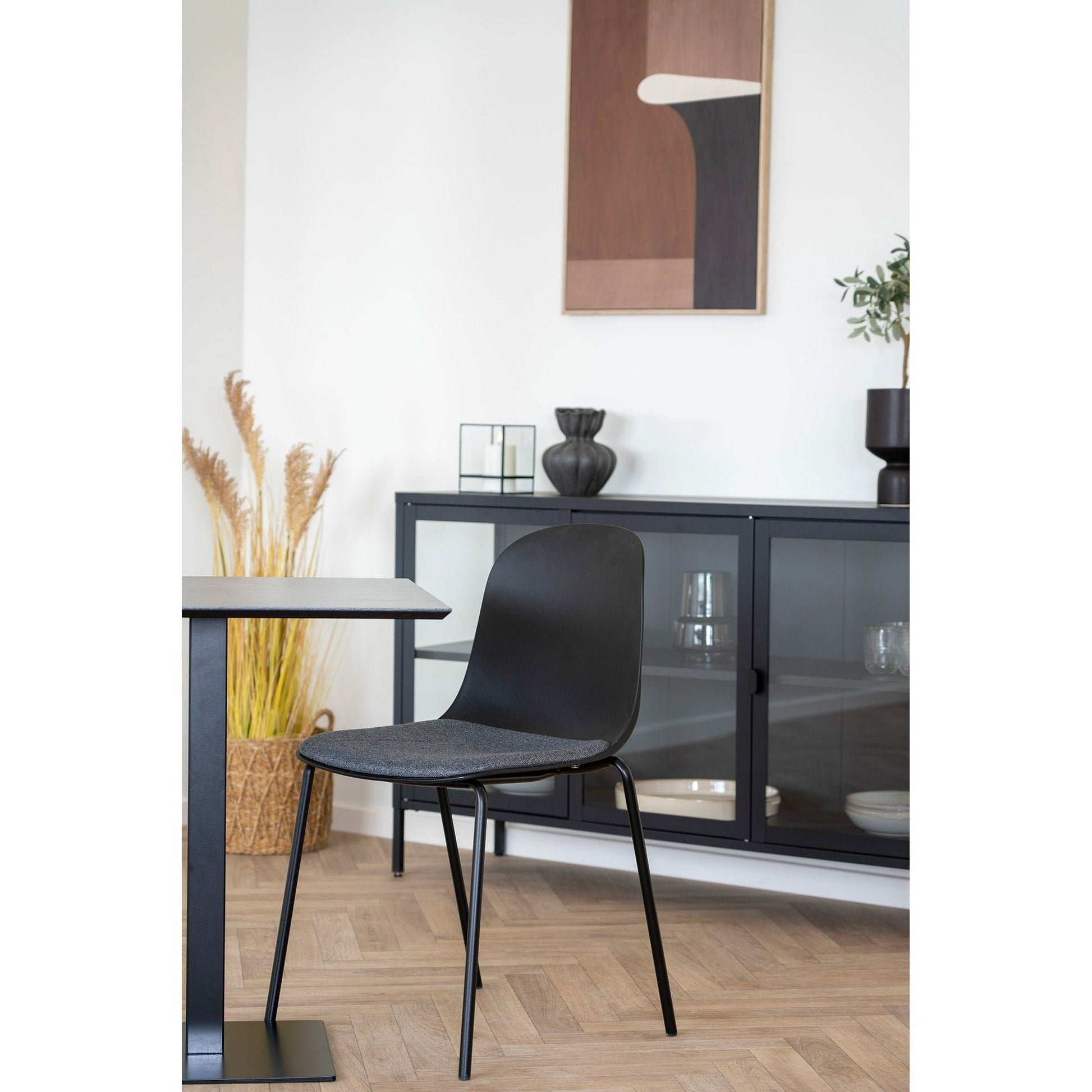 Kunststof Eetkamerstoel Madalena – Strak Design Met Comfortkussen - Casa Neu