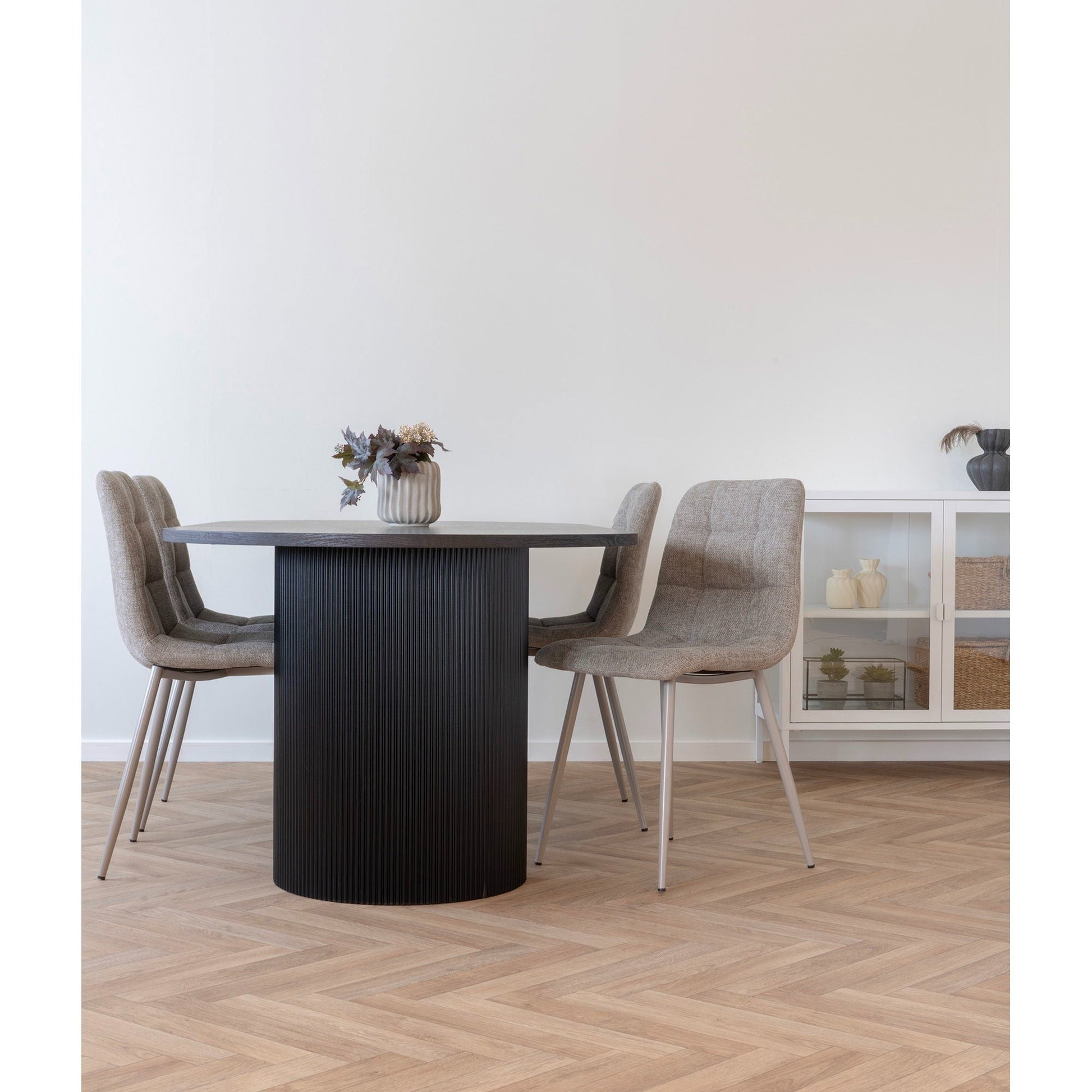 Teddy Stof Eetkamerstoel Middelfart – Zachte Zit, Stijlvol Design - Casa Neu